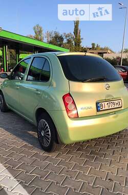 Хэтчбек Nissan Micra 2005 в 