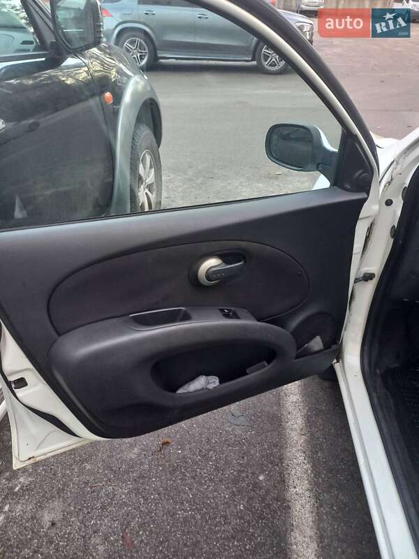 Хетчбек Nissan Micra 2009 в Тернополі