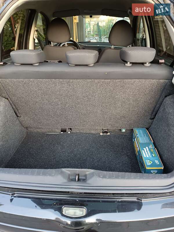 Хетчбек Nissan Micra 2009 в Умані