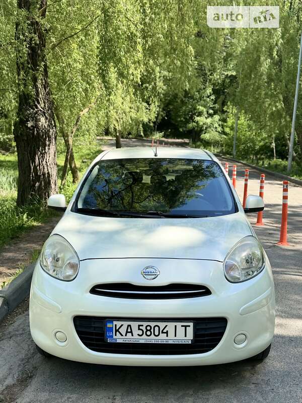 Хэтчбек Nissan Micra 2013 в Киеве