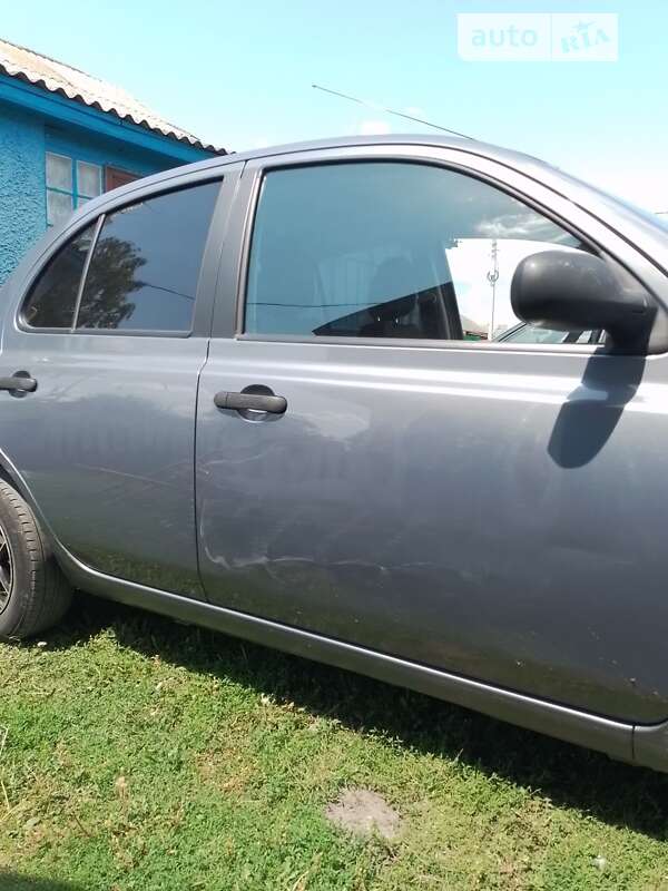 Хетчбек Nissan Micra 2009 в Старій Синяві