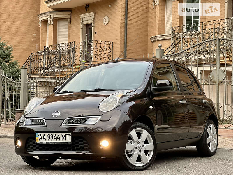 Хэтчбек Nissan Micra 2010 в Киеве