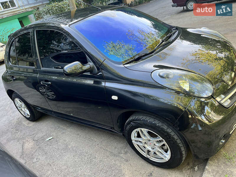 Хетчбек Nissan Micra 2006 в Запоріжжі