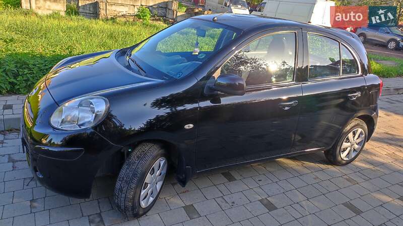 Хэтчбек Nissan Micra 2015 в Львове фото 10 Хэтчбек Nissan Micra 2015 в Львове