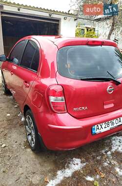 Хэтчбек Nissan Micra 2013 в 