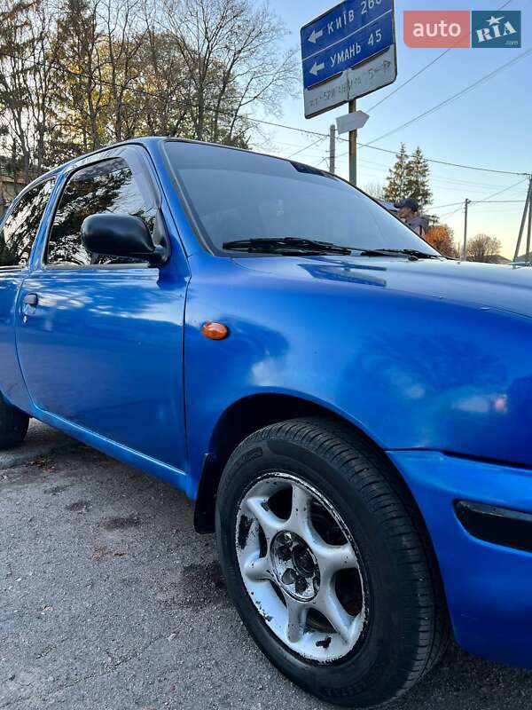 Хетчбек Nissan Micra 2000 в Кропивницькому