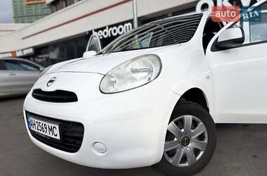 Хетчбек Nissan Micra 2013 в 