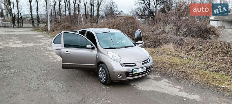 Хетчбек Nissan Micra 2006 в Хмельницькому