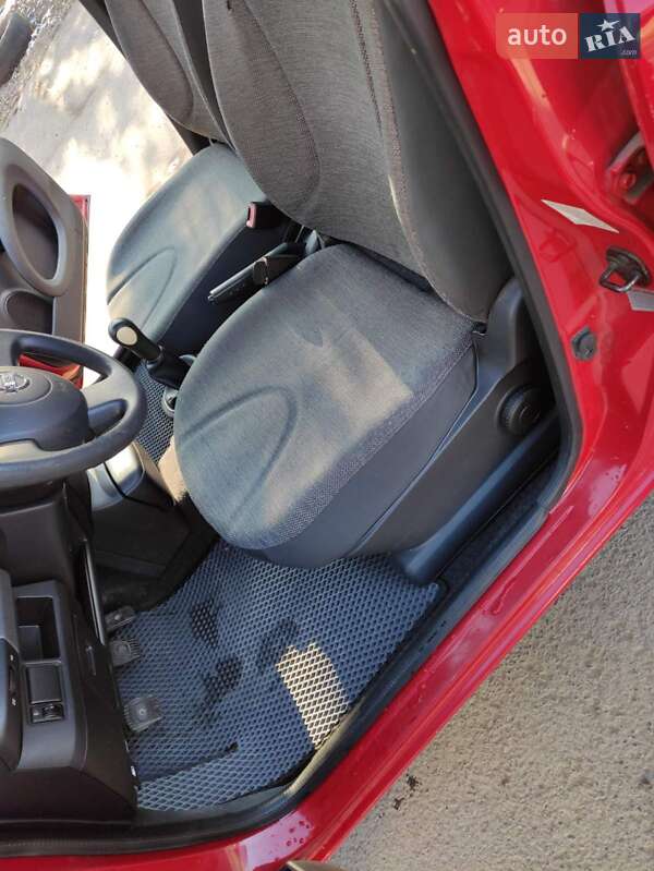 Хетчбек Nissan Micra 2007 в Коломиї