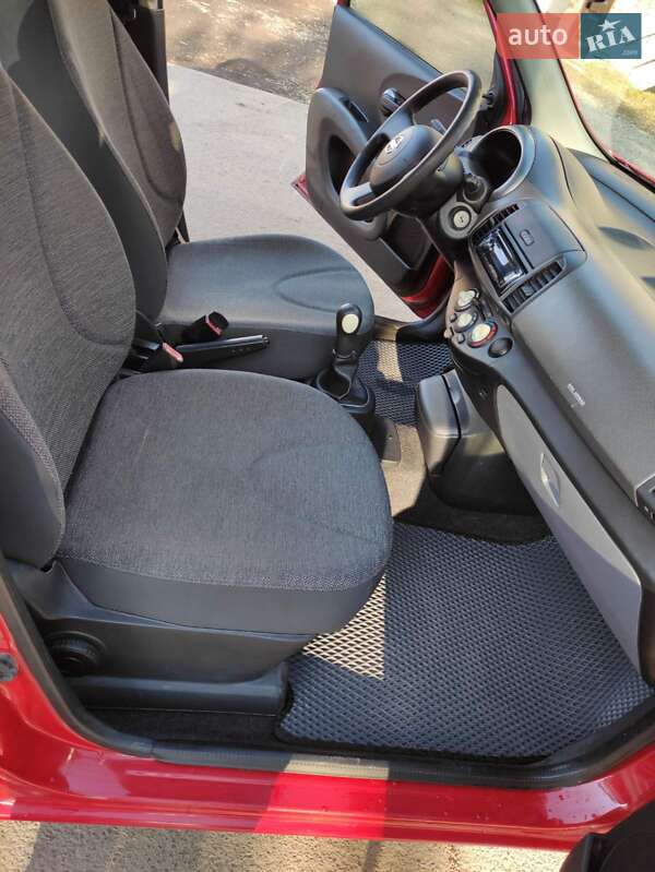 Хетчбек Nissan Micra 2007 в Коломиї