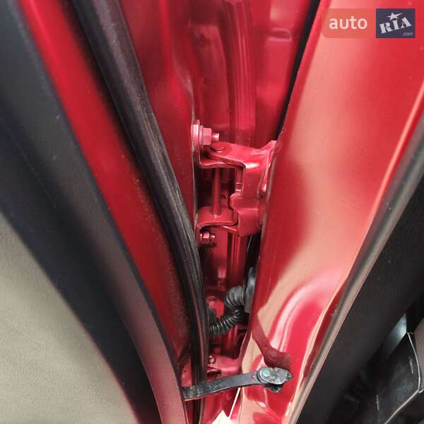 Хэтчбек Nissan Micra 2014 в Бродах фото 41 Хэтчбек Nissan Micra 2014 в Бродах