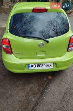 Хэтчбек Nissan Micra 2012 в 