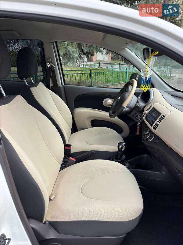 Хэтчбек Nissan Micra 2010 в Рожище