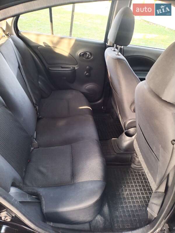 Хэтчбек Nissan Micra 2015 в Киеве фото 7 Хэтчбек Nissan Micra 2015 в Киеве