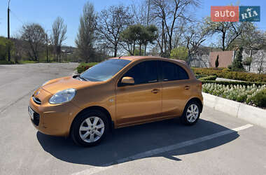 Хэтчбек Nissan Micra 2013 в 
