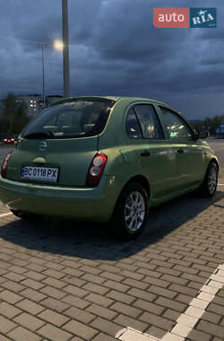 Хетчбек Nissan Micra 2004 в 