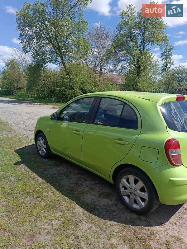 Хетчбек Nissan Micra 2013 в Києві