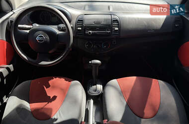 Хэтчбек Nissan Micra 2006 в 
