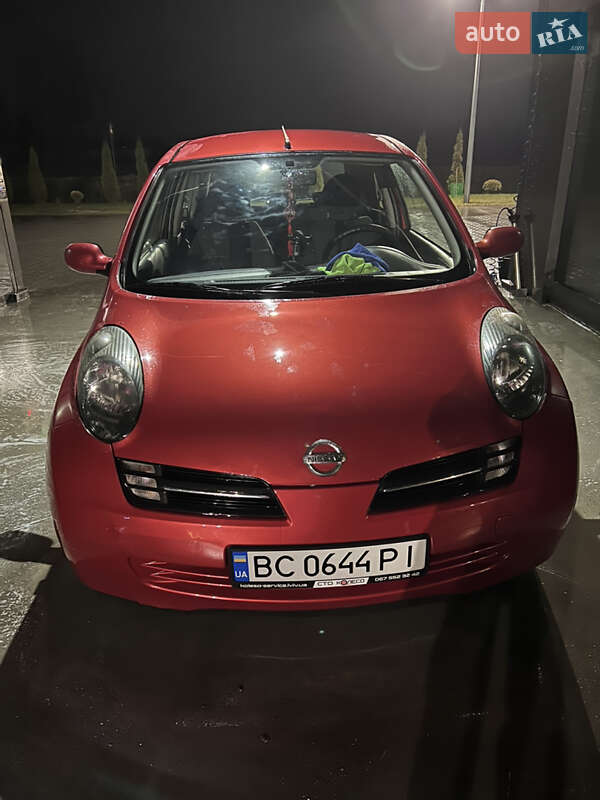 Хетчбек Nissan Micra 2004 в Львові