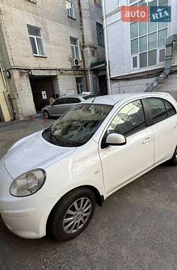 Хетчбек Nissan Micra 2014 в Києві