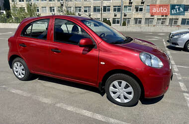 Хэтчбек Nissan Micra 2014 в 