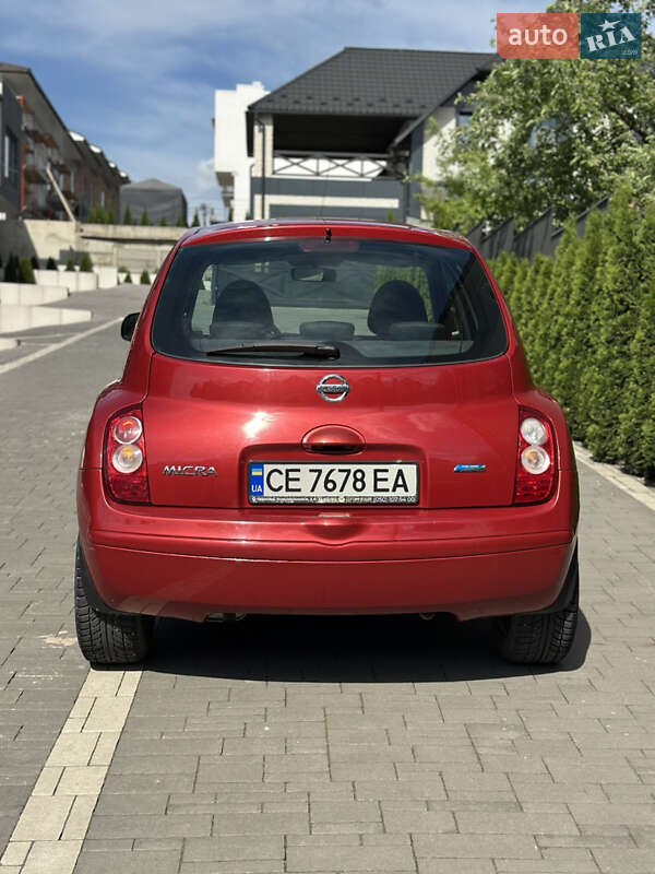 Хэтчбек Nissan Micra 2010 в Черновцах