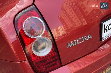 Хетчбек Nissan Micra 2005 в 