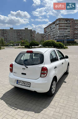 Хетчбек Nissan Micra 2015 в 