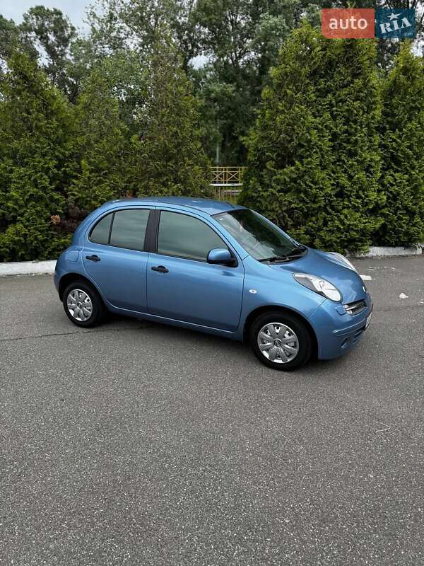 Хэтчбек Nissan Micra 2010 в Киеве