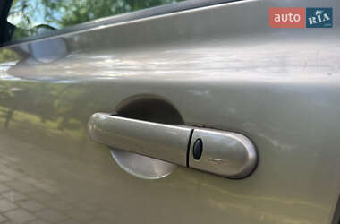 Хэтчбек Nissan Micra 2006 в 