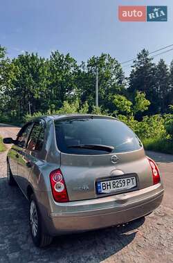 Хэтчбек Nissan Micra 2007 в 