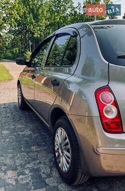 Хэтчбек Nissan Micra 2007 в 