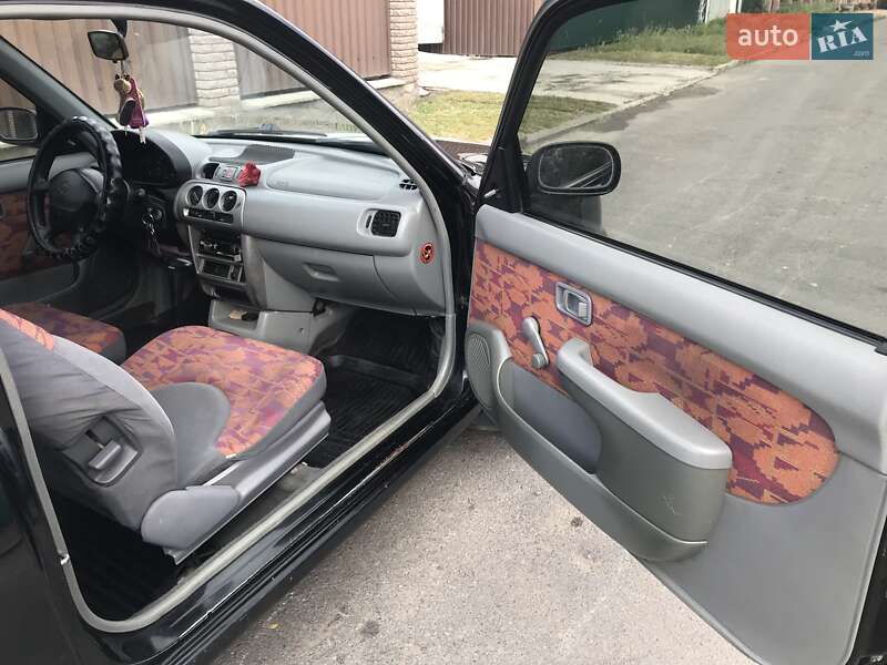 Хетчбек Nissan Micra 1999 в Бару