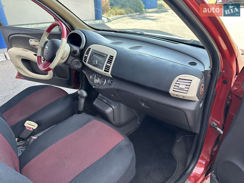 Хетчбек Nissan Micra 2007 в Дніпрі