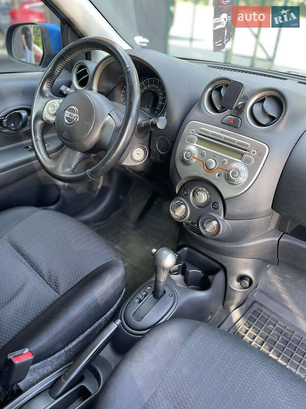Хетчбек Nissan Micra 2011 в Чернівцях