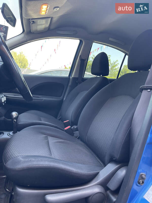 Хетчбек Nissan Micra 2011 в Чернівцях