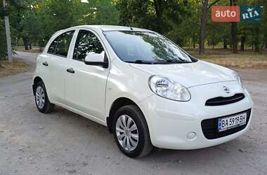 Хетчбек Nissan Micra 2015 в Кропивницькому