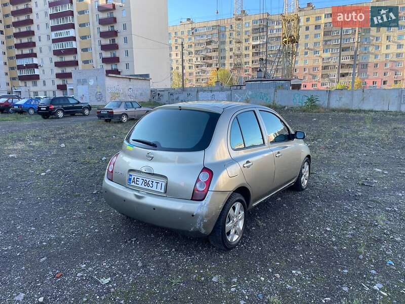 Хетчбек Nissan Micra 2003 в Дніпрі