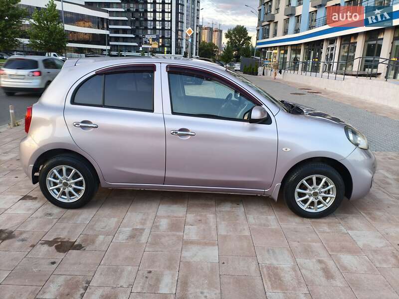 Хэтчбек Nissan Micra 2016 в Киеве