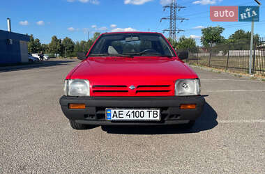 Хетчбек Nissan Micra 1987 в Дніпрі