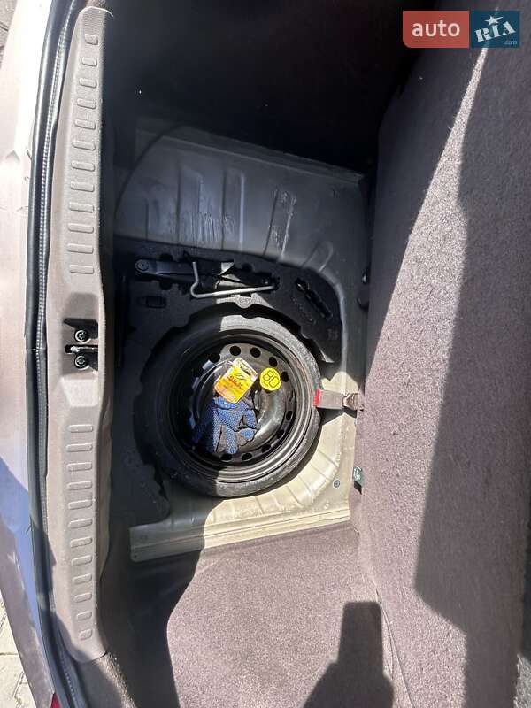 Хэтчбек Nissan Micra 2007 в Черновцах фото 9 Хэтчбек Nissan Micra 2007 в Черновцах