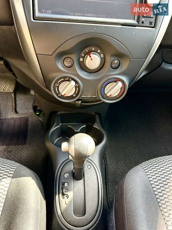 Хэтчбек Nissan Micra 2013 в Киеве