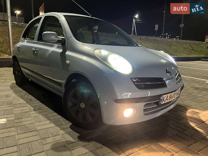 Хэтчбек Nissan Micra 2005 в Киеве