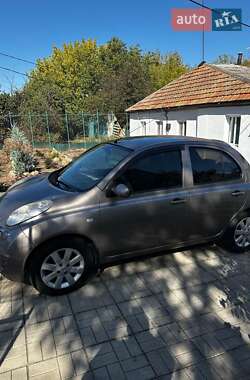 Хэтчбек Nissan Micra 2006 в 