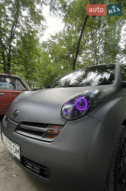 Хэтчбек Nissan Micra 2003 в  фото 4 Хэтчбек Nissan Micra 2003 в