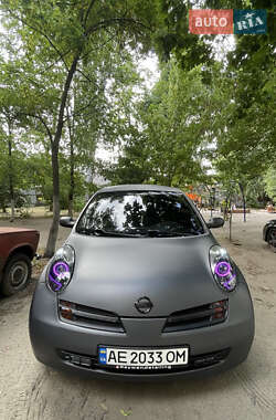 Хэтчбек Nissan Micra 2003 в  фото 3 Хэтчбек Nissan Micra 2003 в