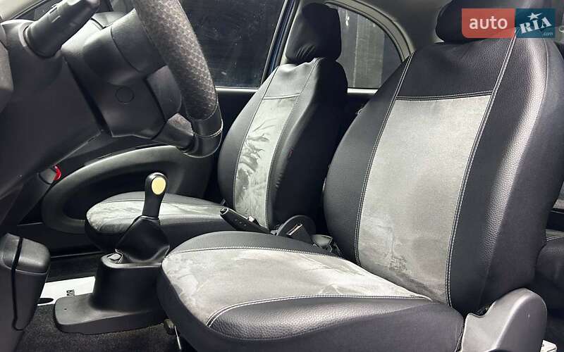 Хэтчбек Nissan Micra 2004 в Черновцах фото 10 Хэтчбек Nissan Micra 2004 в Черновцах