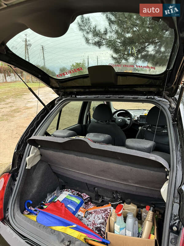 Хетчбек Nissan Micra 2006 в Павлограді