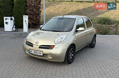 Хэтчбек Nissan Micra 2005 в Каменском