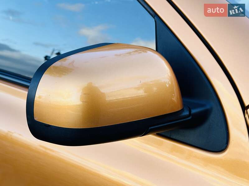 Хетчбек Nissan Micra 2012 в Харкові
